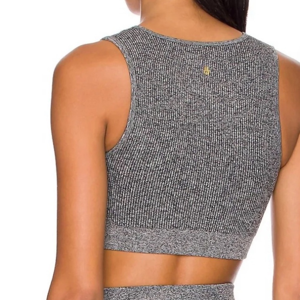 Gray Ribbed Crop Top - Picture 3 of 11